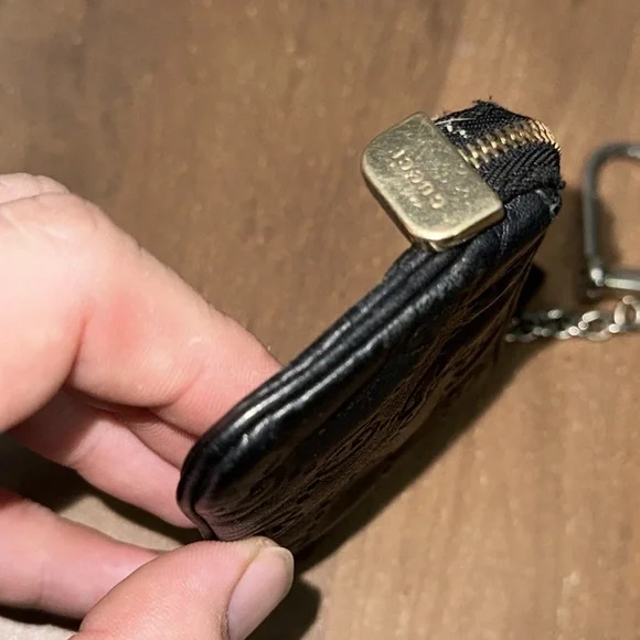 Gucci Guccissma leather embossed key chain coin wallet holder - Picture 4 of 10